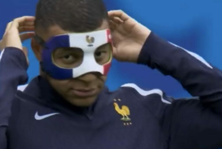 masque Mbappé